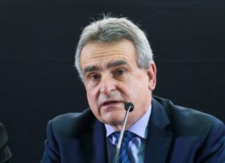 Rossi: “Bullrich no sabe un pepino de economía”
