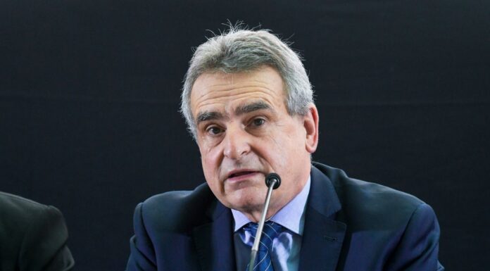 Rossi: “Bullrich no sabe un pepino de economía”