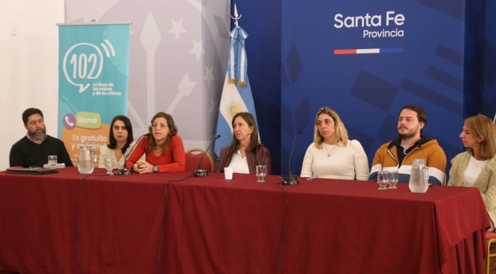 (PR)A PROVINCIA CAPACITÓ A EQUIPOS DE NIÑEZ EN GROOMING, CIUDADANÍA DIGITAL Y LÍNEA 102