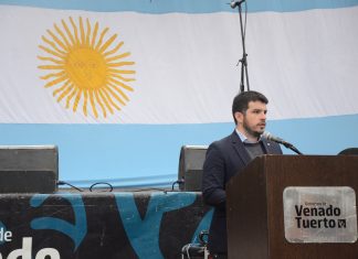 ACTO DEL 9 DE JULIO: CHIARELLA CONVOCÓ A LA COMUNIDAD A “CONSTRUIR UN FUTURO COMÚN PARA PODER DESARROLLARNOS”