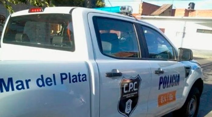 TIENE 11 AÑOS Y PIDIÓ AYUDA EN UNA COMISARÍA PARA QUE SU MAMÁ NO LE SIGA PEGANDO