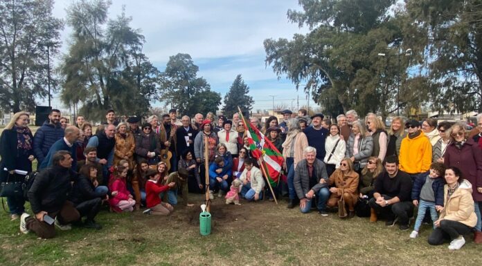 PLANTACIÓN Y RECONOCIMIENTO DE LA COMUNIDAD VASCA EN VENADO TUERTO