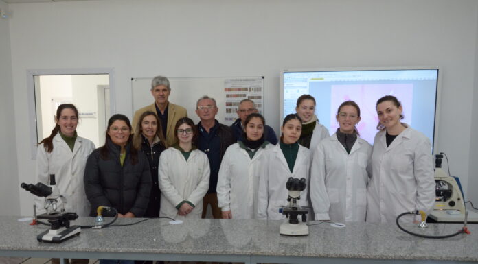 Costamagna entregó créditos a productores del Departamento General López afectados por la sequía