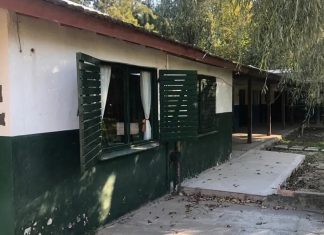 Conmoción en un colegio de Escobar: un alumno atacó con un cuchillo a una compañera y a la maestra