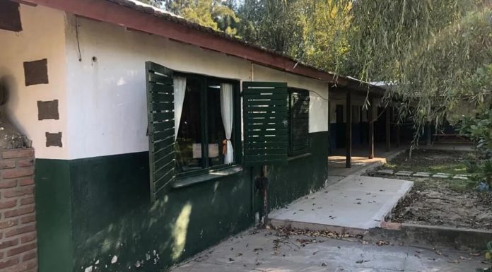 Conmoción en un colegio de Escobar: un alumno atacó con un cuchillo a una compañera y a la maestra