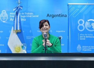 El gobierno dio detalles de las medidas: suma fija, bono a empleadas domésticas y créditos para jubilados