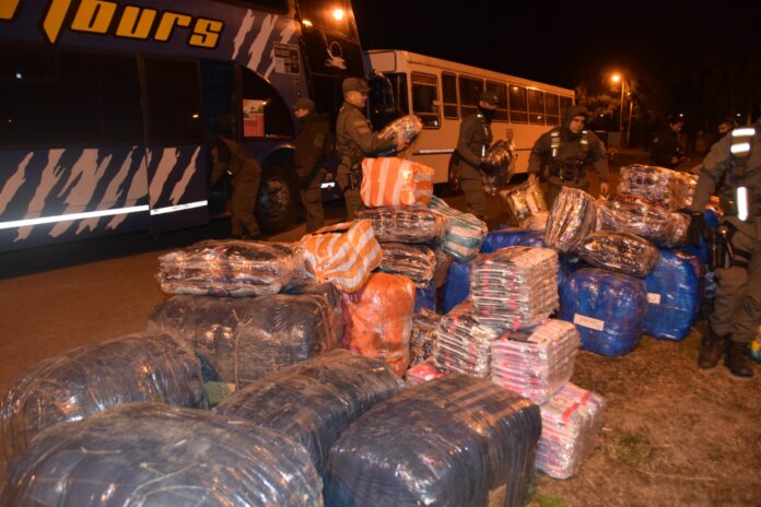 mercaderia_de_contrabando_01