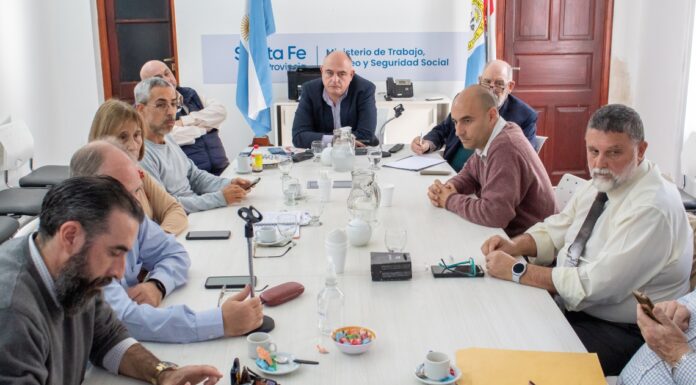 La provincia concretó la reunión paritaria con los representantes de los profesionales de la salud