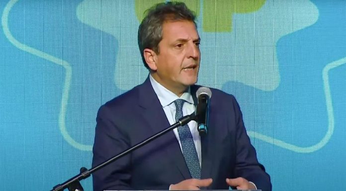 Massa anunció que eliminará aportes a Pymes que tomen trabajadores por dos años