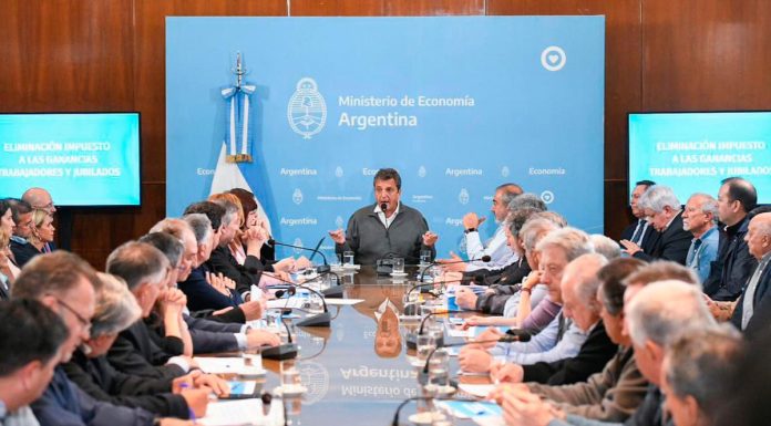 Massa anunciará medidas para monotributistas y autónomos
