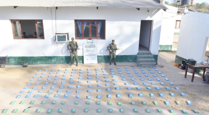 Salta: detuvieron dos personaS y hallaron 193 kilos de cocaína en una camioneta