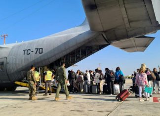 Llegó al país el vuelo de Aerolíneas con primeros repatriados de Israel