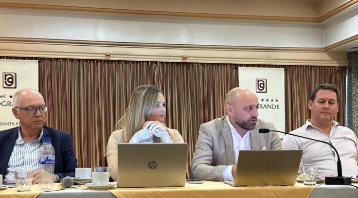 “El cambio que viene en Santa Fe es con apoyo y acompañamiento al sector productivo”