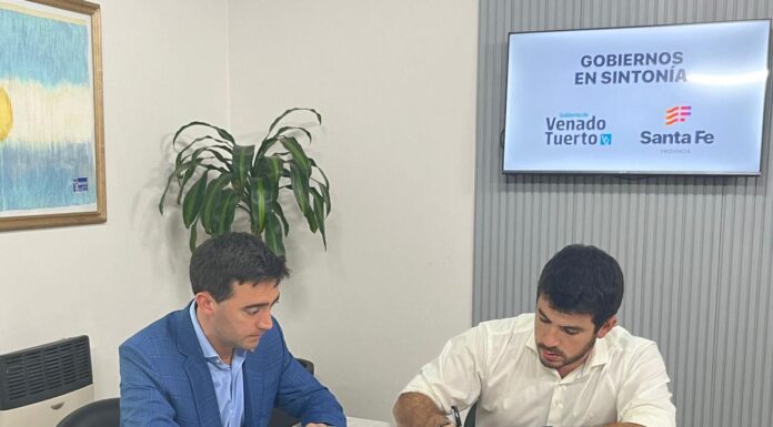 Firma de convenio entre los gobiernos municipal y provincial para el control de chatarrerías y desarmaderos