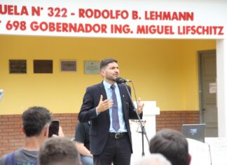 Pullaro en el inicio de clases: “Vamos a construir 1000 aulas en toda la provincia”