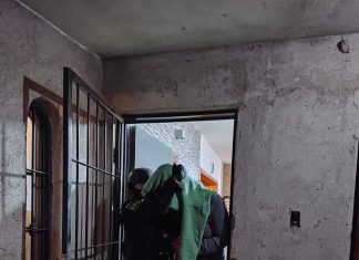 CÓRDOBA: FPA DETUVO A DOS HERMANOS Y SECUESTRÓ MÁS DE 6000 DOSIS DE ESTUPEFACIENTES EN BARRIO GRANJA DE FUNES II
