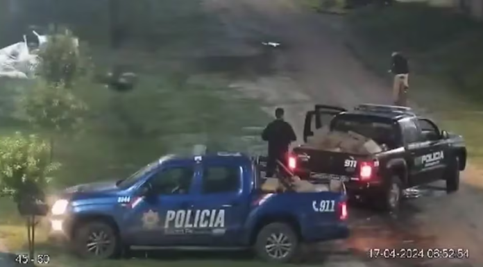 Reconquista: Prisión preventiva para seis policías investigados por hurtar miles de latas de alimentos en un choque de camiones